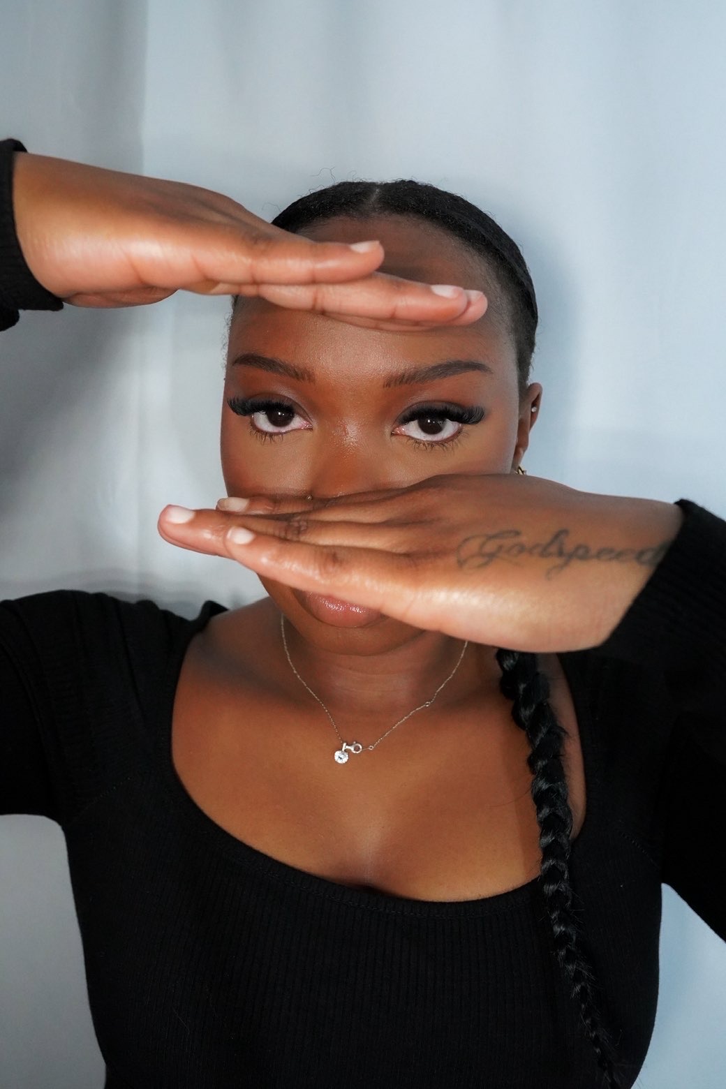 Lash service portrait 3