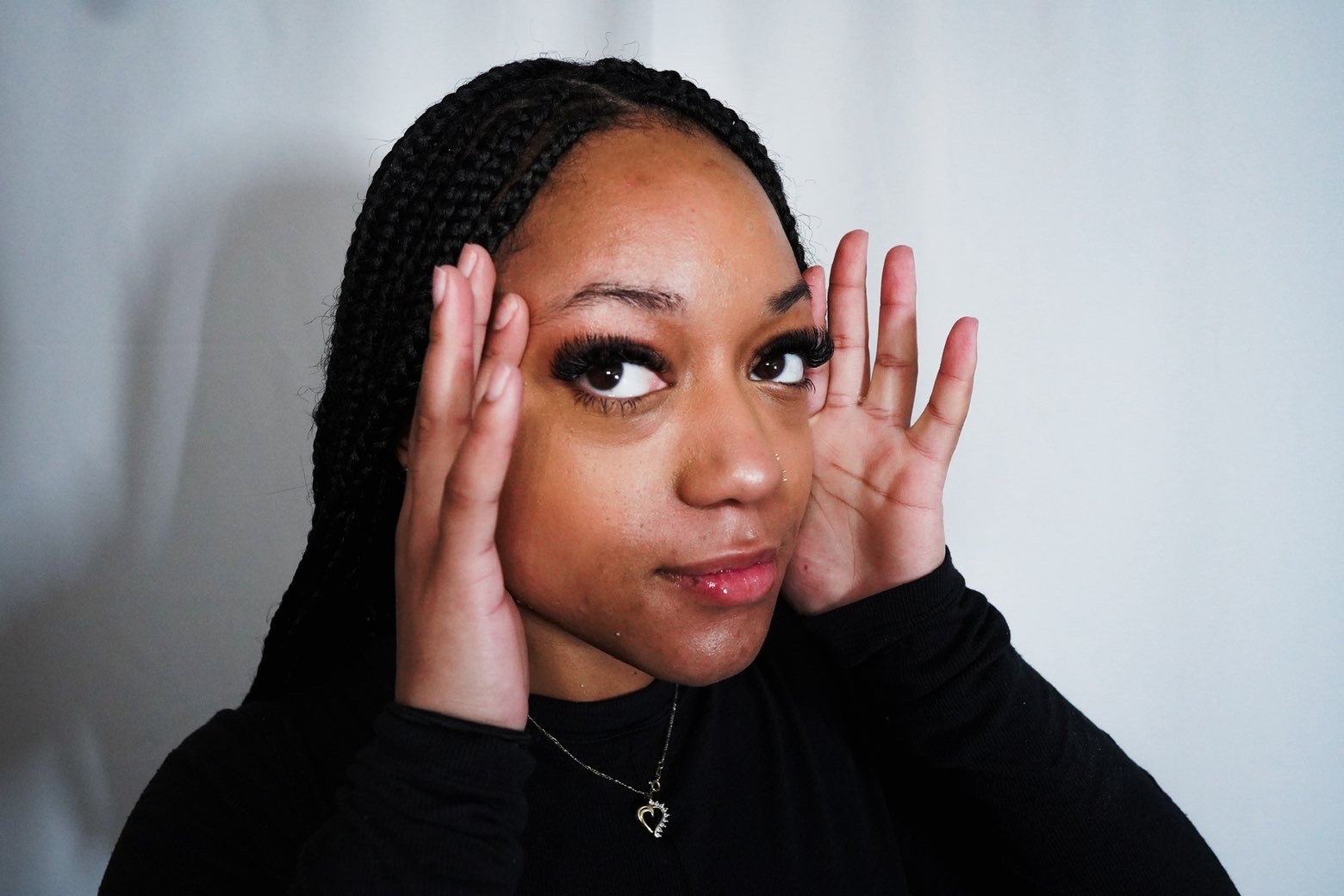 Lash service portrait 8